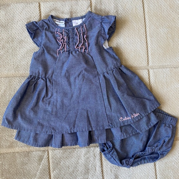 *****SOLD*****3-6 Month Calvin Klein Set - Picture 1 of 3
